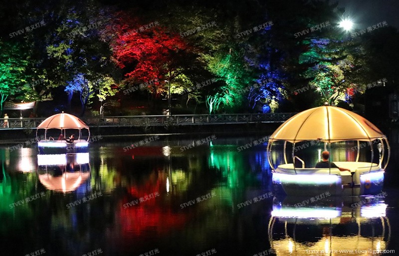 Saudi-Arabia泛湖小船两岸亮化